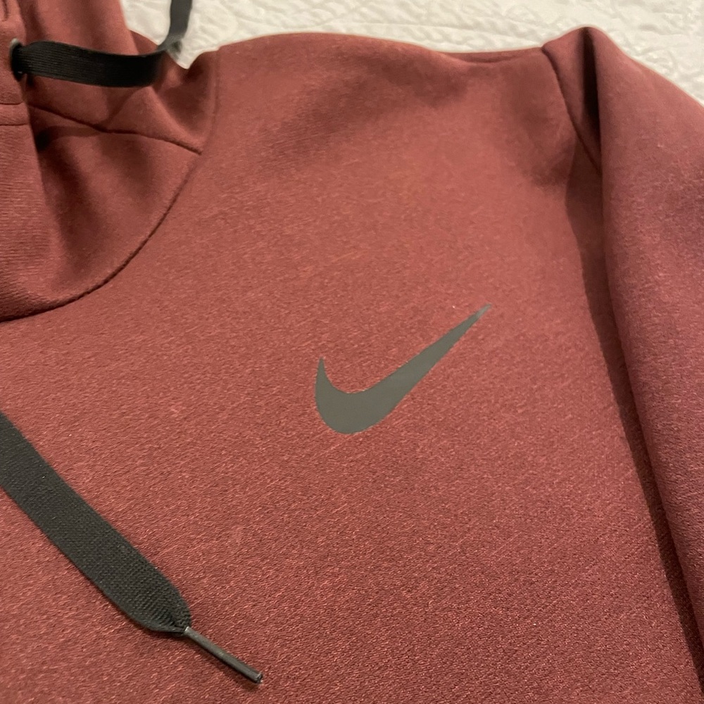 Nike therma hoodie - Picture 7 of 11